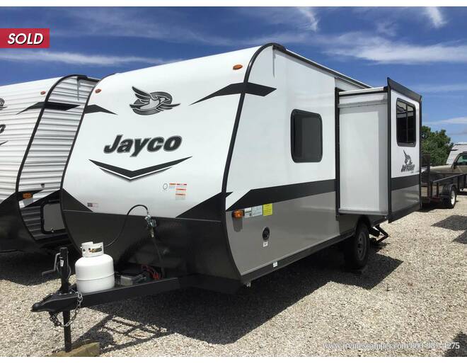2022 Jayco Jay Flight SLX 7 183RB Travel Trailer at Irvines Camper Sales STOCK# 967 Photo 2