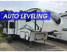 2022 East to West Tandara 320RL Fifth Wheel at Irvines Camper Sales STOCK# 1097