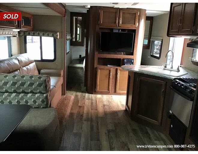 2017 Keystone Outback Ultra-Lite 293UBH Travel Trailer at Irvines Camper Sales STOCK# 1112 Photo 7
